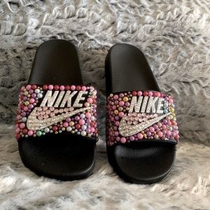 Women's Slides